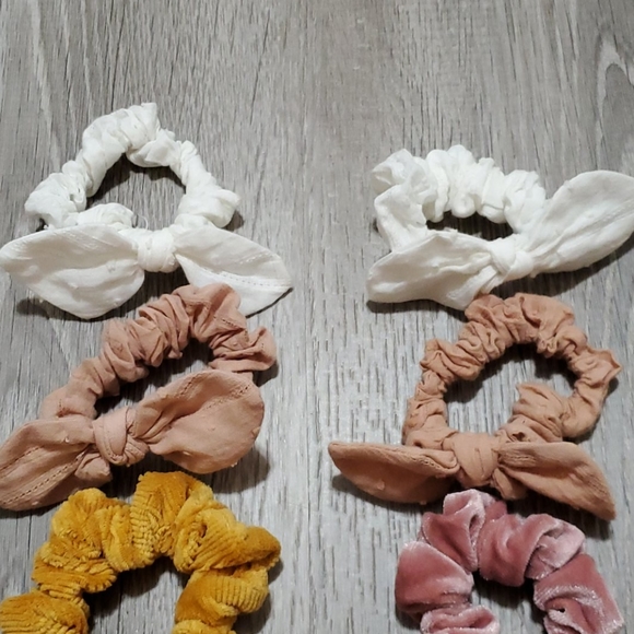Scrunchie Bundle - Picture 6 of 6